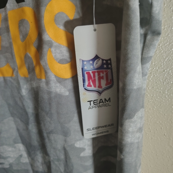 Green Bay Packers Women's Gray Camo Pajama Top - Picture 5 of 6